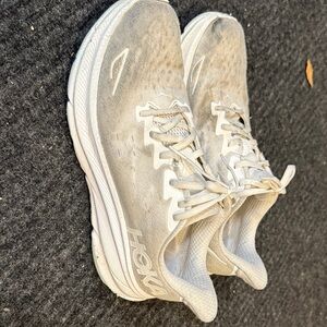 Hoka men’s shoes Clifton 9 triple white size 9.5